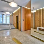 Studio Located Between Bastille And Nation