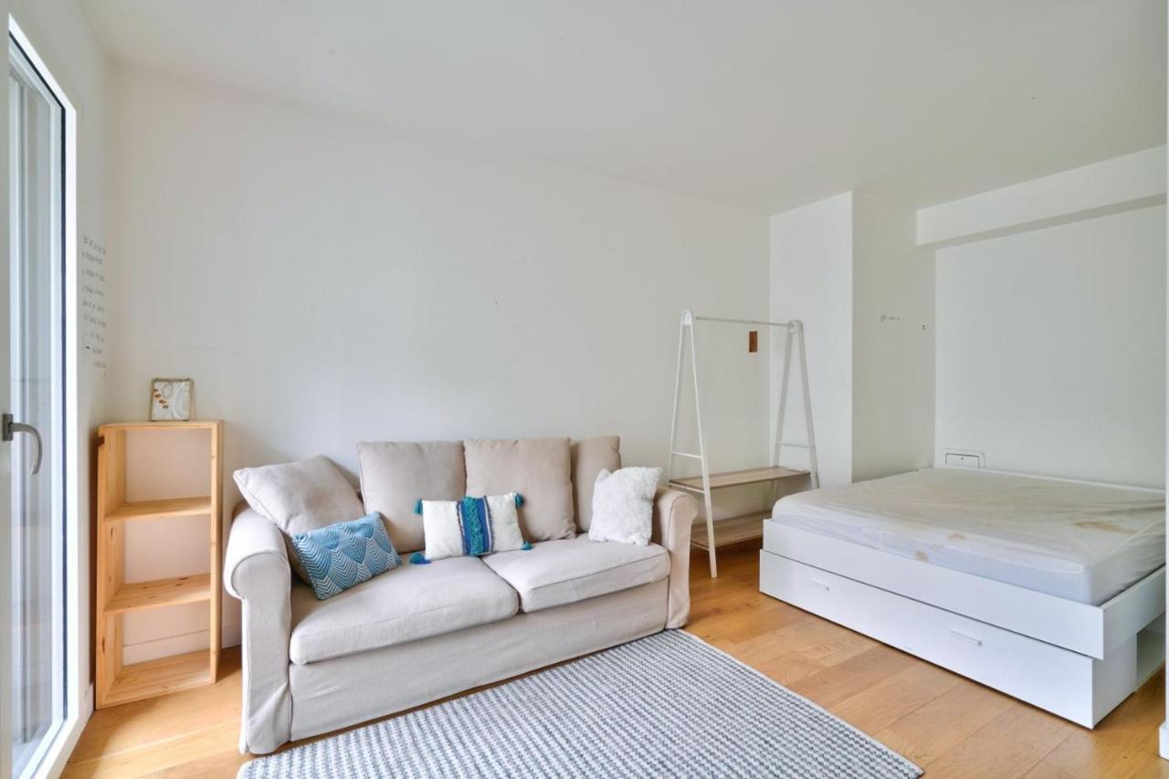 Studio Located Between Bastille And Nation