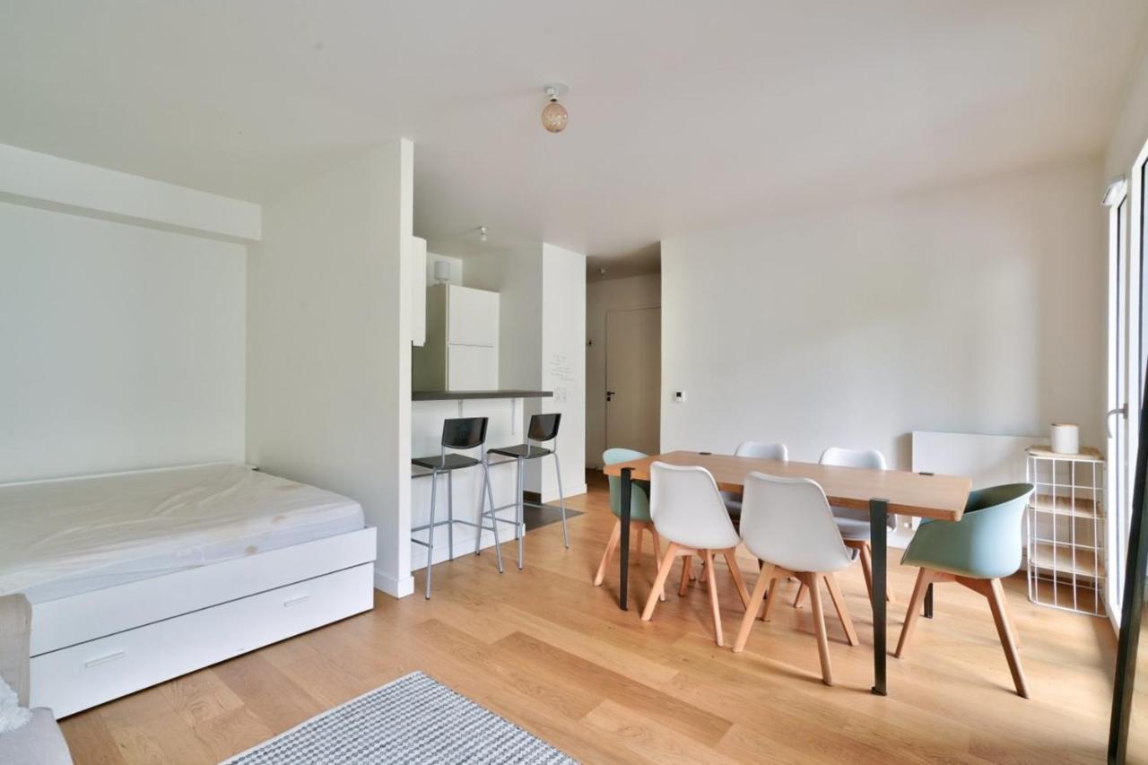 Studio Located Between Bastille And Nation *