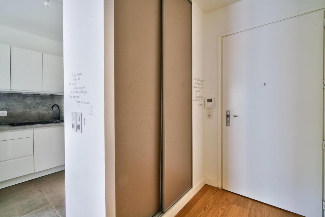 Studio Located Between Bastille And Nation * Parijs